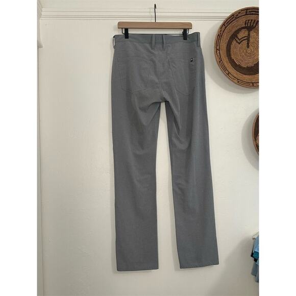 Travis Mathew Men's Chino Pants Gray Size 32 Straight Leg Casual Twill - Picture 2 of 3